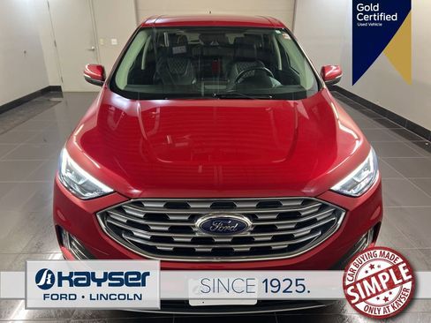 Used 2024 Ford Edge Titanium image 2