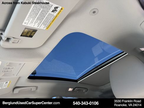 Used 2022 Ford Escape SEL image 12