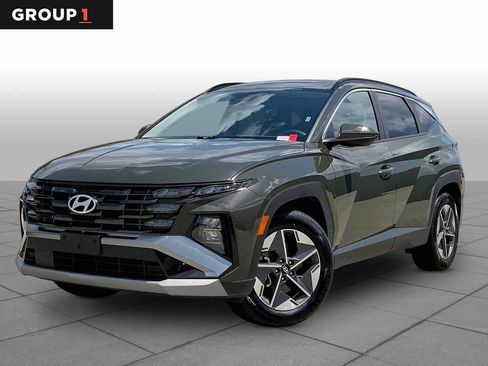 Used 2025 Hyundai Tucson SEL FWD image 1