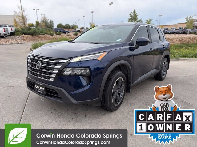 Used 2025 Nissan Rogue SV FWD image 4