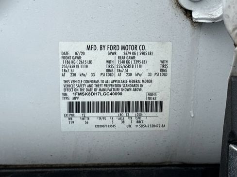 Used 2020 Ford Explorer XLT w/ Equipment Group 202A AWD/4WD image 24