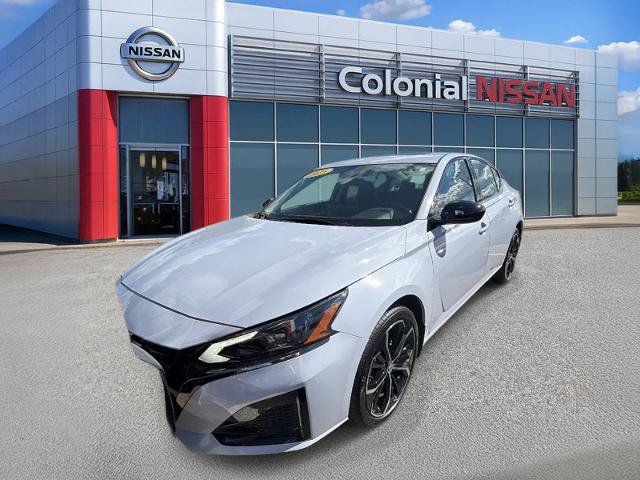 Certified 2025 Nissan Altima 2.5 SR w/ SR Premium Package AWD/4WD image 1