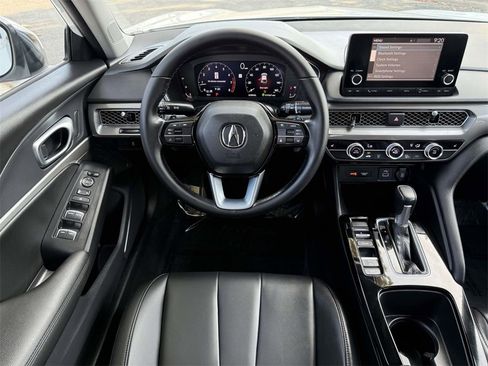 Certified 2024 Acura Integra Base image 2