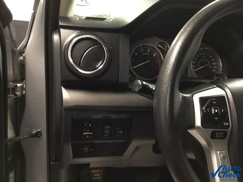 Used 2017 Toyota Tundra SR5 image 28