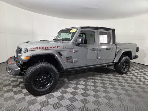 Certified 2021 Jeep Gladiator Mojave image 9