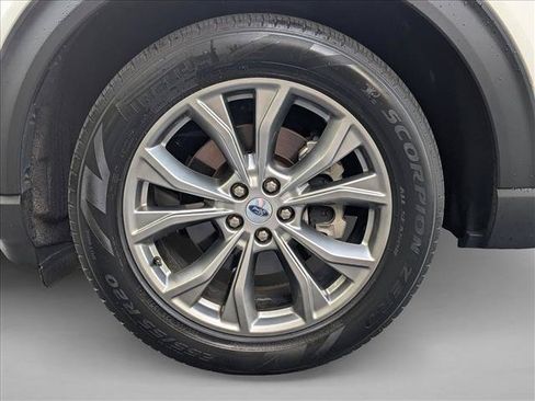 Used 2023 Ford Explorer XLT w/ Equipment Group 202A RWD image 18