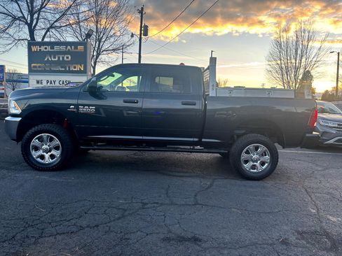 Used 2017 RAM 2500 Tradesman w/ Chrome Appearance Group image 3