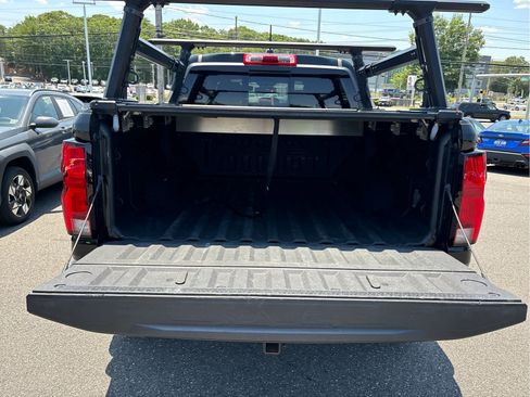 Certified 2024 Chevrolet Colorado ZR2 w/ ZR2 Convenience Package III AWD/4WD image 28