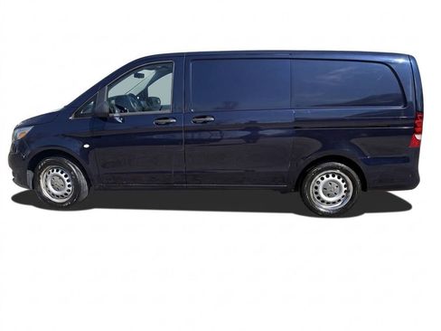 Used 2016 Mercedes-Benz Metris image 9