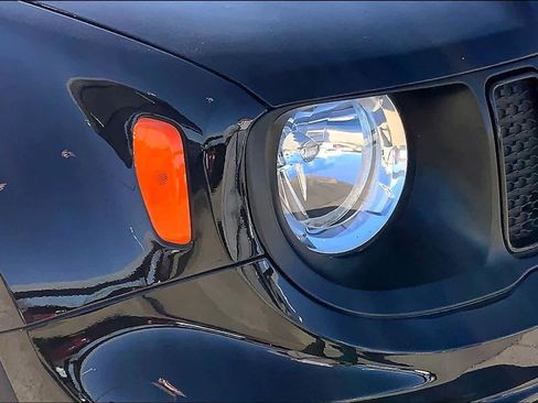 Used 2021 Jeep Renegade Sport image 25