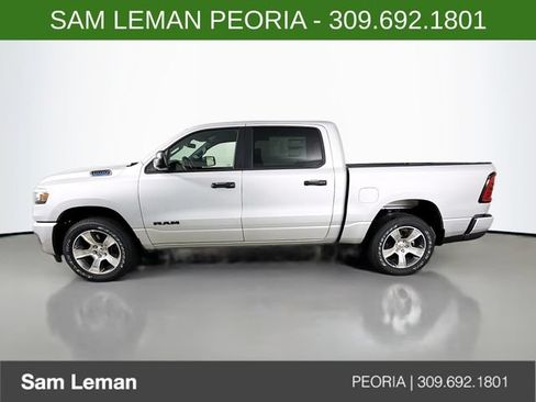 New 2026 RAM 1500 Express AWD/4WD image 4
