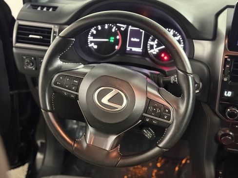 Used 2023 Lexus GX 460 w/ Black Line Special Edition AWD/4WD image 12