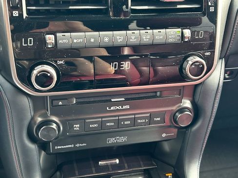 Used 2023 Lexus GX 460 Premium AWD/4WD image 39