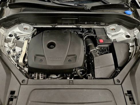 Used 2021 Volvo XC90 T5 Momentum image 35