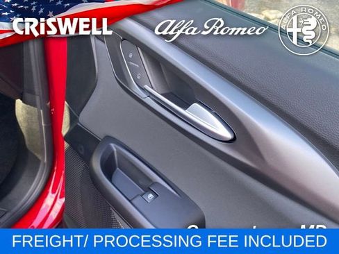 New 2025 Alfa Romeo Tonale image 32