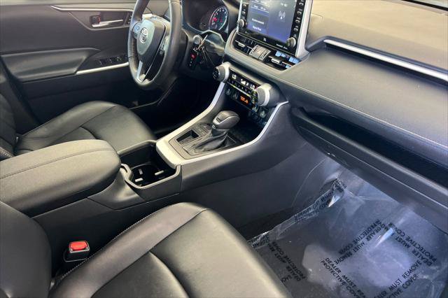 Certified 2022 Toyota RAV4 XLE Premium FWD image 17