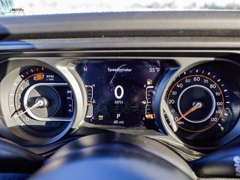 New 2025 Jeep Wrangler Unlimited Rubicon image 27