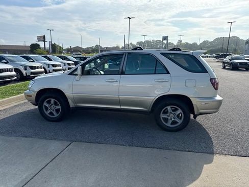 Used 2000 Lexus RX 300 4WD image 10
