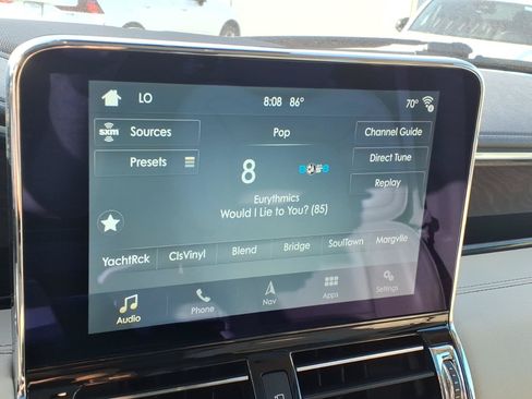 Used 2019 Lincoln Navigator Reserve AWD/4WD image 21