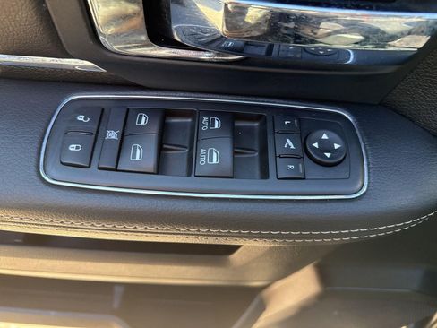 Used 2018 RAM 1500 Laramie w/ Convenience Group image 13