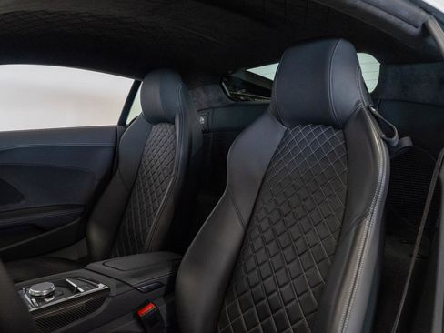 Used 2020 Audi R8 V10 performance image 4