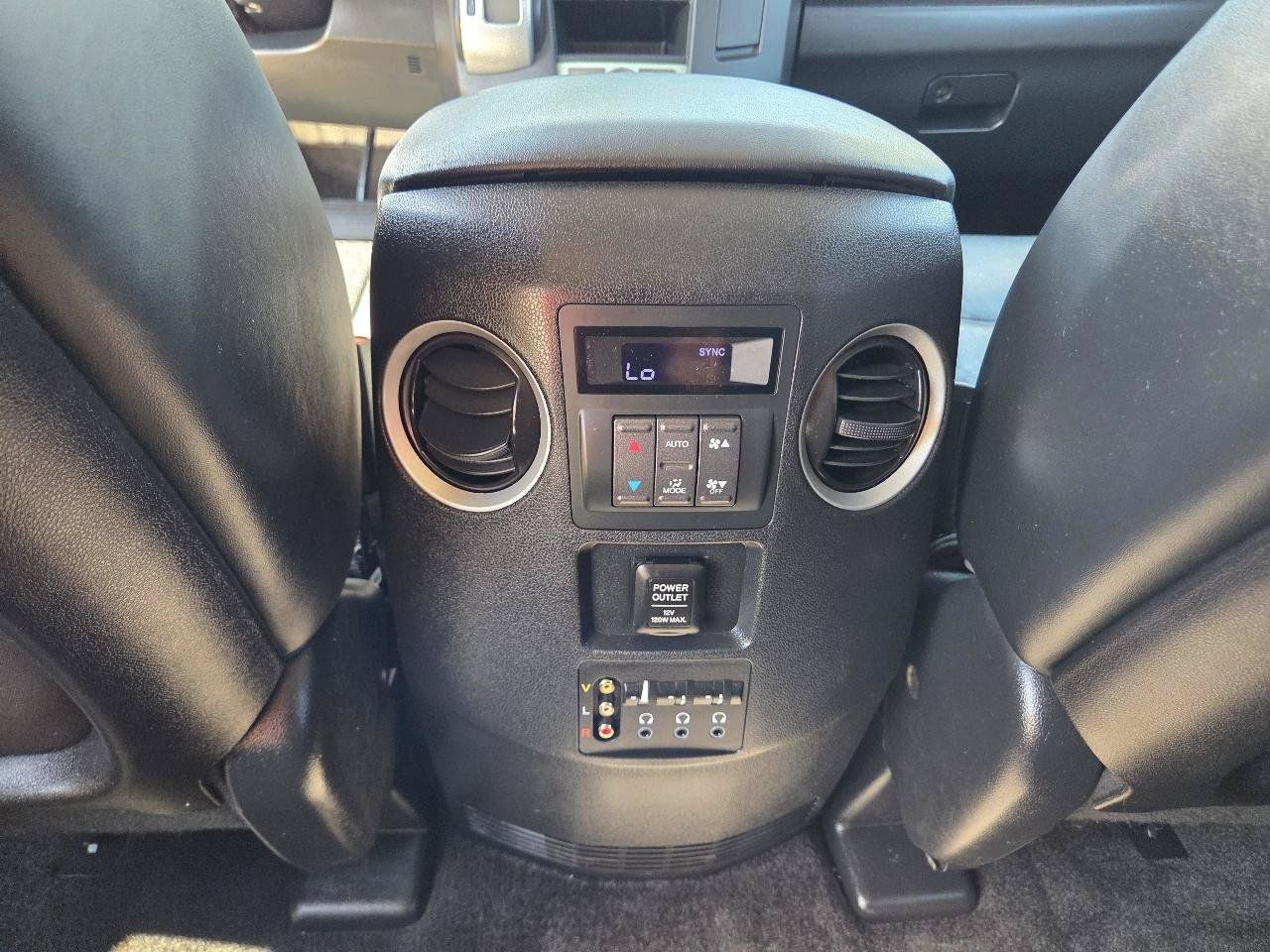 Used 2011 Honda Pilot Touring image 23
