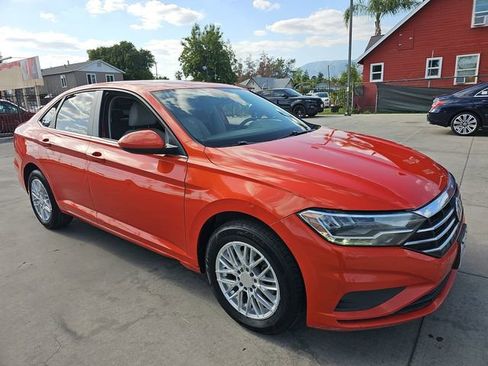Used 2019 Volkswagen Jetta S w/ Driver Assistance Package FWD image 2