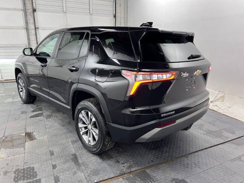 Used 2025 Chevrolet Equinox LT image 6