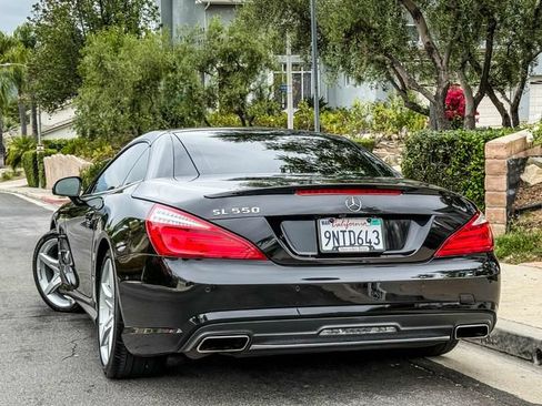 Used 2013 Mercedes-Benz SL 550 image 18