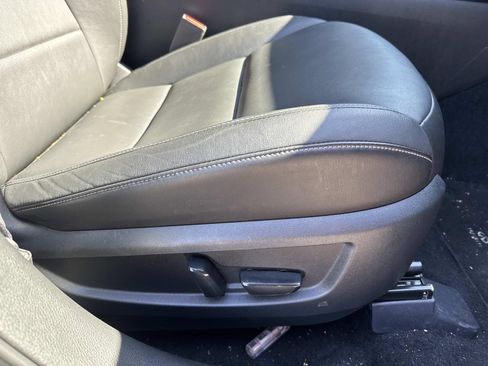 Used 2021 INFINITI QX50 Luxe w/ Appearance Package image 15