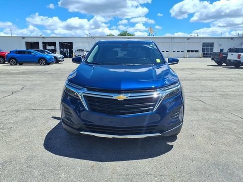 Used 2022 Chevrolet Equinox LT FWD image 2