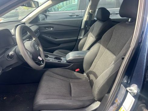 Used 2024 Honda Accord EX image 9
