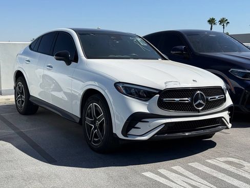 Used 2024 Mercedes-Benz GLC 300 4MATIC image 1