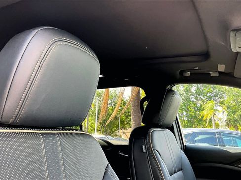 Used 2026 Chevrolet Traverse High Country FWD image 14