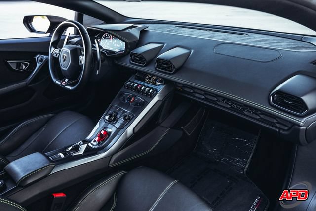 Used 2019 Lamborghini Huracan LP 580-2 RWD image 28