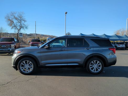 Used 2023 Ford Explorer Limited w/ Limited Technology Package image 6