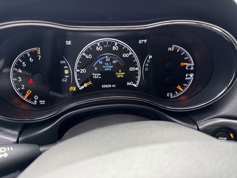 Used 2021 Jeep Grand Cherokee Limited X image 8