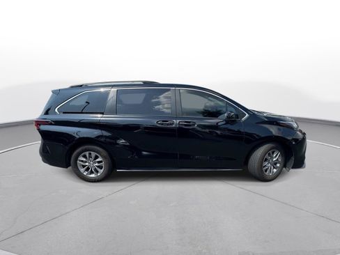 Used 2022 Toyota Sienna LE FWD image 5