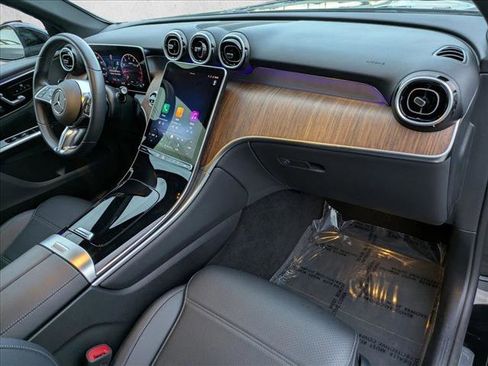 Certified 2025 Mercedes-Benz GLC 300 image 22