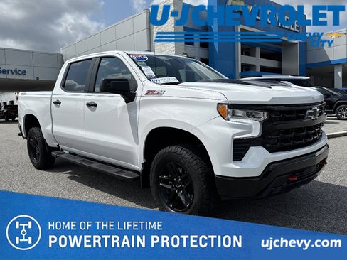 Used 2024 Chevrolet Silverado 1500 LT Trail Boss w/ Protection Package AWD/4WD image 1