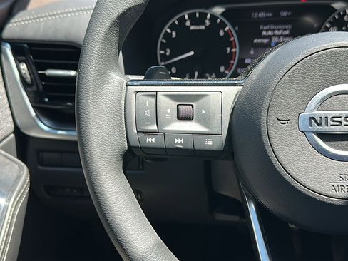 Certified 2021 Nissan Rogue SV AWD/4WD image 14