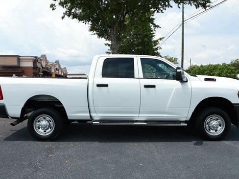 Used 2024 RAM 2500 Tradesman AWD/4WD image 4