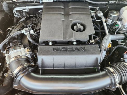 Used 2025 Nissan Frontier SV RWD image 34