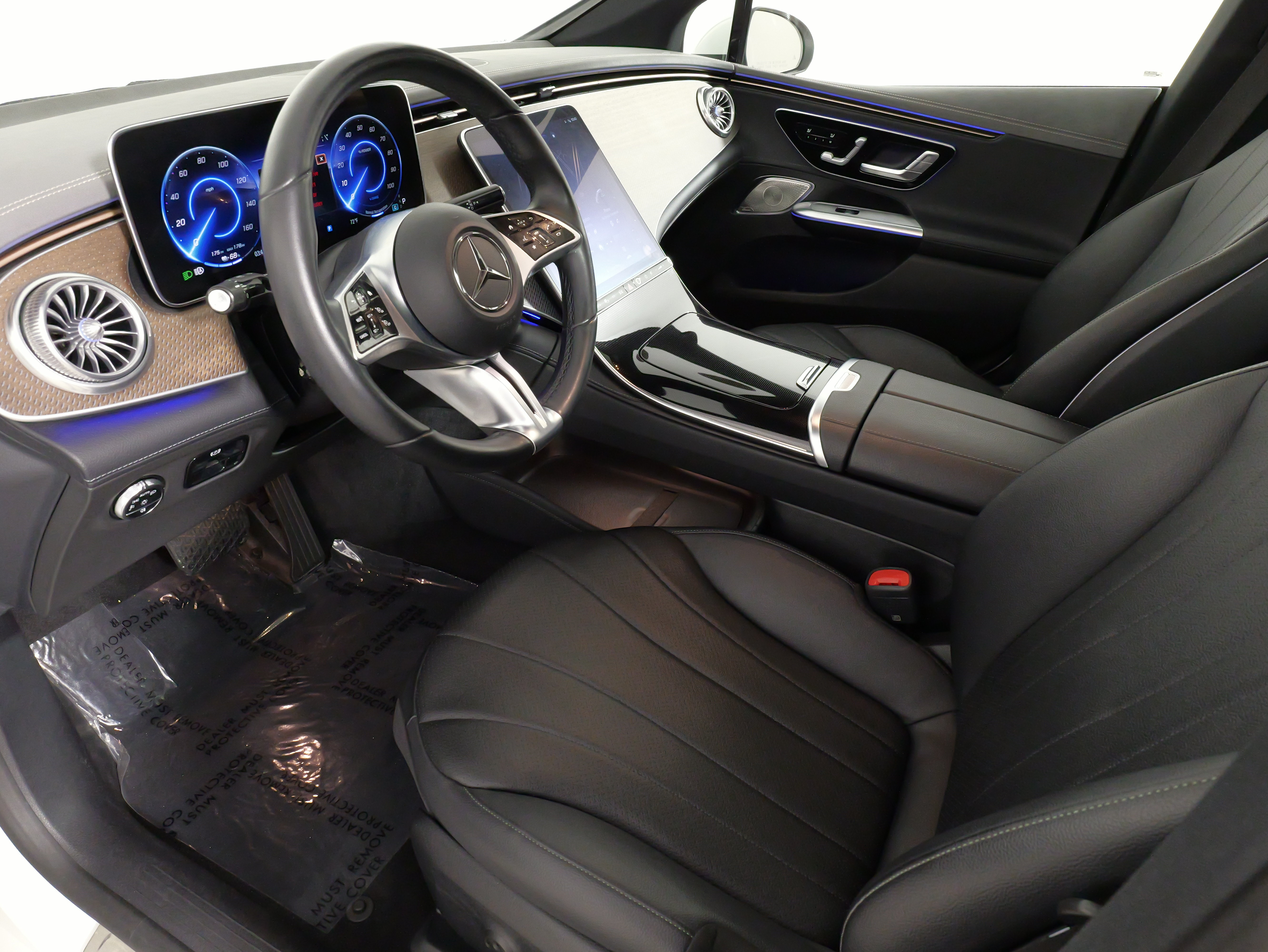 Used 2023 Mercedes-Benz EQE 350+ 4MATIC Sedan w/ Digital Light Package image 29