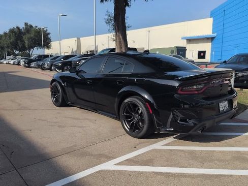 Used 2023 Dodge Charger SRT Hellcat w/ Harman/Kardon Audio Group RWD image 3