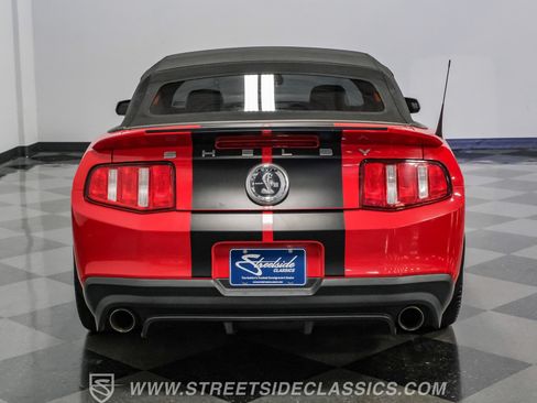 Used 2010 Ford Mustang Shelby GT500 RWD image 11