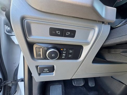 Used 2022 Ford F150 XLT w/ Equipment Group 301A Mid RWD image 11