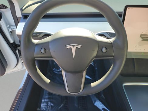 Used 2023 Tesla Model 3 Standard Range RWD image 21