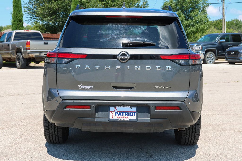 Used 2022 Nissan Pathfinder SV AWD/4WD image 5