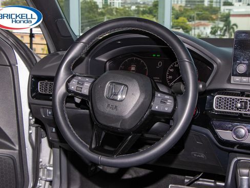 Used 2025 Honda Civic Sport image 19